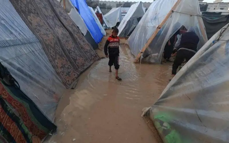 وفاة طفلين في غزة بسبب البرد