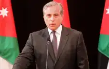 رئيس الوزراء يلتقي رئيس strongمجلس النوابstrong