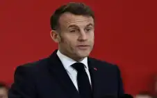 الإليstrongزيstrongه يوضح سبب احتقان عين ماكرون