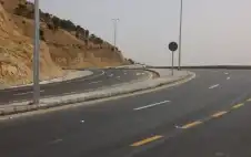 إغلاقات وتحويلات strongمروstrongرية على طريق عمان