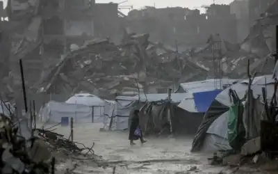 الملك يهنئ رئيس الوزراء الياباني