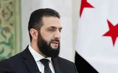 إليسا تهاجم وزير الصحة اللبناني وبعض