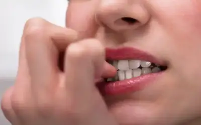 خطورة التدخين.. جلسات تثقيفية في معهد