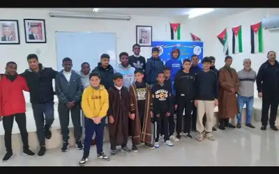 شعبوية تترنح ـ بقلم: أمجد ناصر