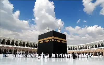 بالفيديو: (شبح) يتلاعب بأعصاب مذيع أم