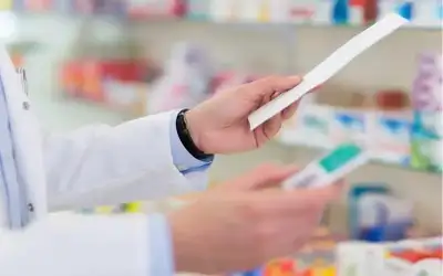 الملك يؤكد أهمية مواصلة تطوير آليات