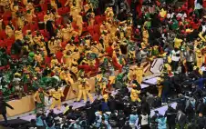 المغرب توقف 18 مشجعا سنغاليا وجزائريا