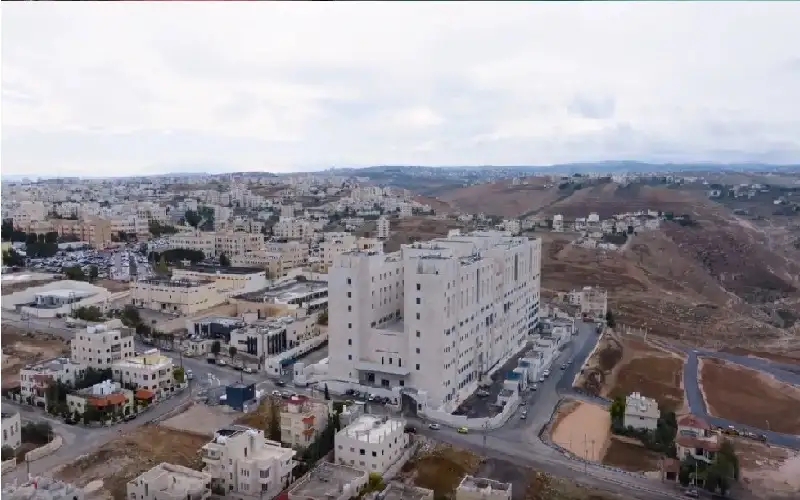 الملك يفتتح مستشفى الأميرة بسمة.. ويوعز