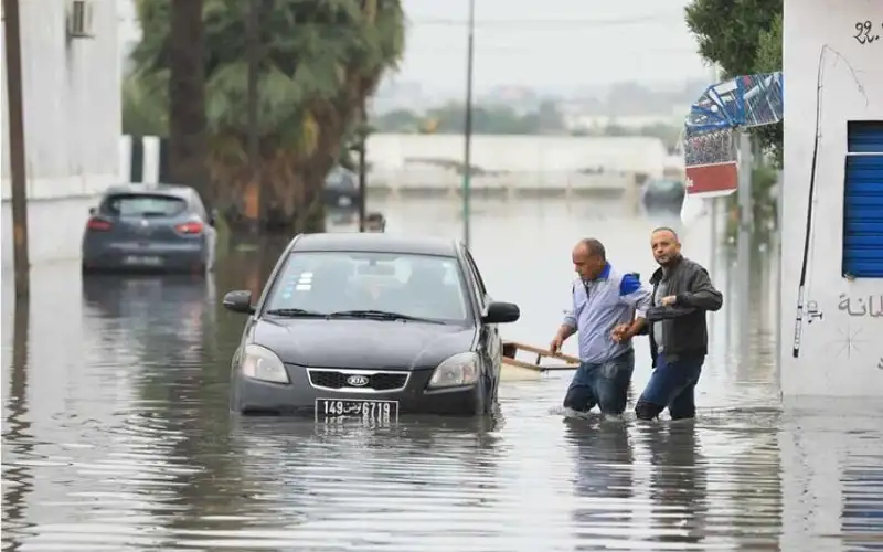 فيضانات وسيول جارفة تجتاح تونس ..