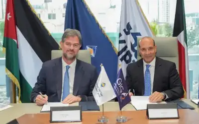 بيت العنكبوت.. نصائح كيسنجر