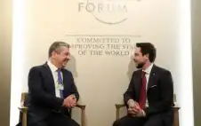 strongولي العهدstrong يعقد لقاء في دافوس