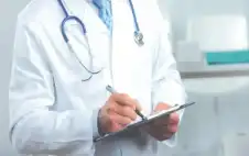 الstrongصحةstrong تدعو مئات الأطباء لتقديم امتحانات