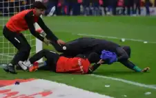 حارس السنغال يكسر الصمت ويكشف تفاصيل