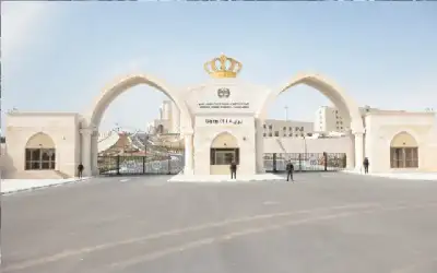 دورية للتنفيذ القضائي تطفئ حريق باحدى