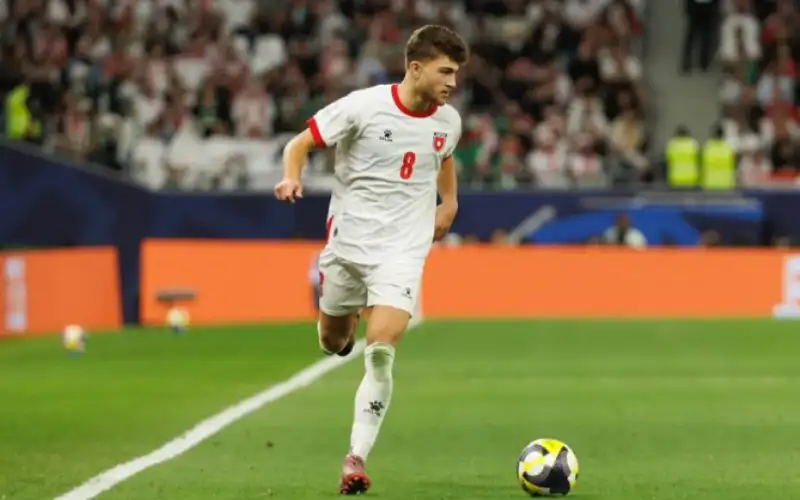 تطورات عرضي الأهلي وبيراميدز للفاخوري