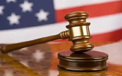 امرأة نيسان ـ اعتقال معلمة العام بتهمة ملاحقة طفل