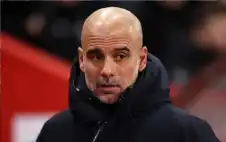 غوارديولا يفاجئ الحضور برد عربي عند