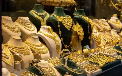 أسعار الذهب تسجل سعرا قياسيا جديدا