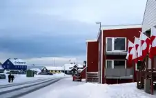 مشاعر متضاربة تخيم على سكان غرينلاند