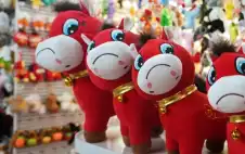 دمية الحصان اstrongلبstrongاكي.. خطأ عامل يتحول