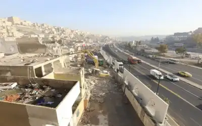 تراشق بالقنابل الدخانية بين الجيشين اللبناني