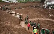 اندونيسيا: قتلى وعشرات المفقودين بسبب الأمطار