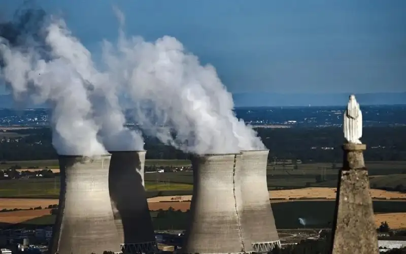 تجارة المواد النووية بين فرنسا وروسيا