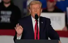 ترامب: يبدو أن حماس ستنزع سلاحها