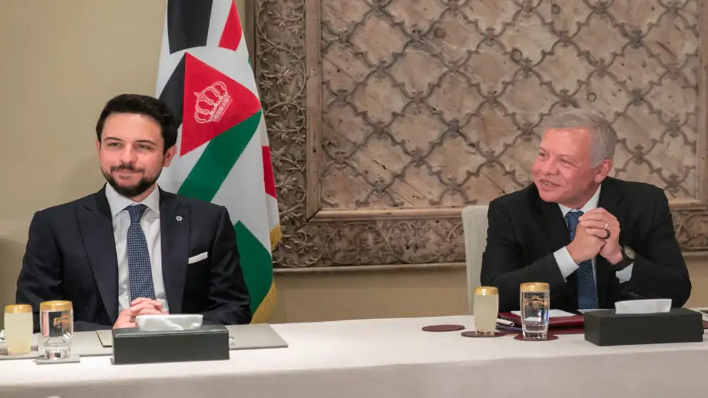 ولي العهد مهنئا بعيد ميلاد الملك: