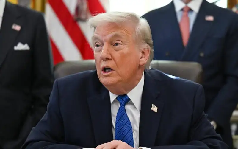 إعلام أمريكي: ترمب قد يأذن بهجوم