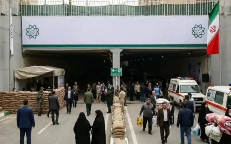 إيران تحول محطات المترو والمباني تحت