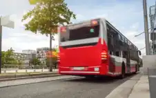 إضراب شامل يشل النقل العام في