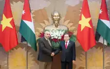 القاضي ينقل تحيات الملك الى القيادات