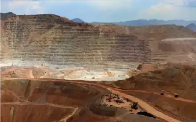 إيقاف حركة القوارب الزجاجية داخل الشواطئ