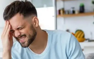 مشاجرة وضرب بالأيدي بين نائبين في