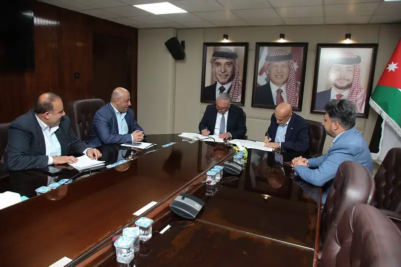 المياه وسلطة إقليم البتراء يوقعان اتفاقية