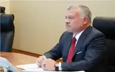 11 شخصية أردنية في لقاء الملك