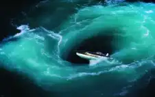 نظرية تفسر الاختفاءات الغامضة للسفن والطائرات