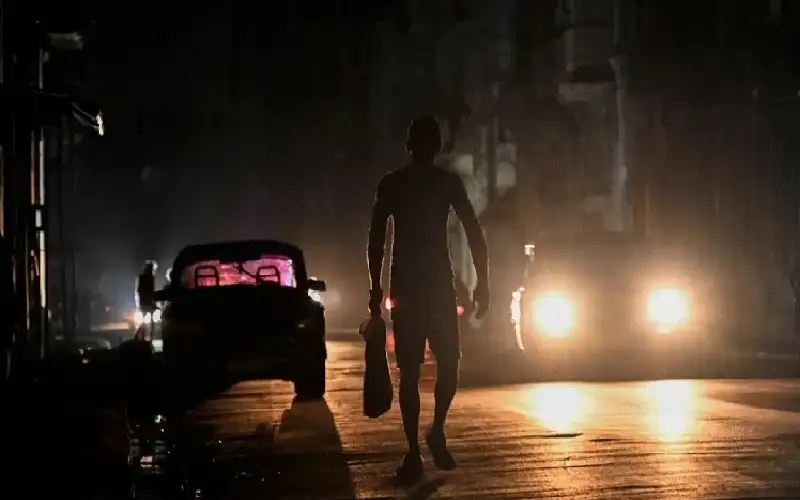 عطل يحرم شرق كوبا من الكهرباء