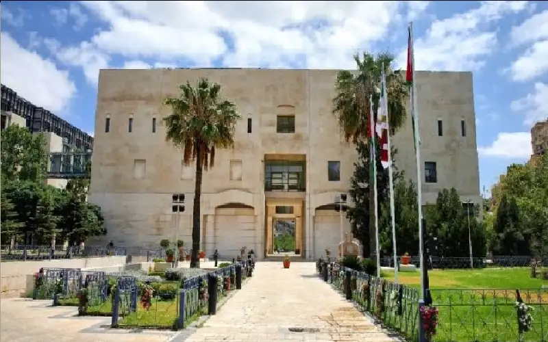 خصومات ضريبية وإعفاءات من الغرامات ..