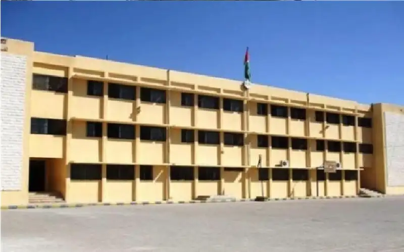 خطة حكومية لبناء وتأهيل 500 مدرسة