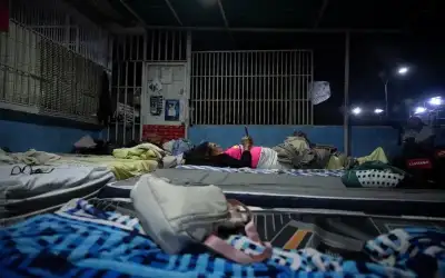 السبت .. انخفاض طفيف على الحرارة