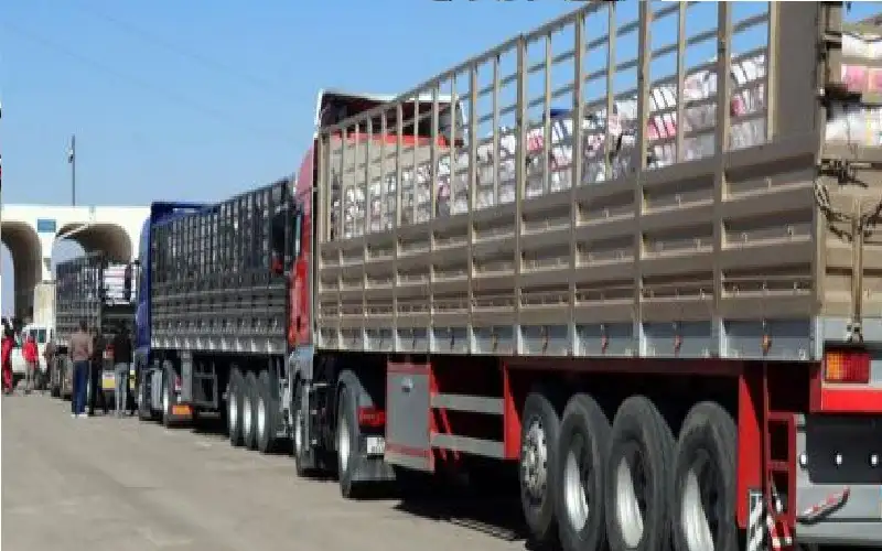 قرار سوري يمنع دخول الشاحنات الأجنبية