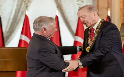 بعد القرار بهبوط 15 ناديا للدرجة