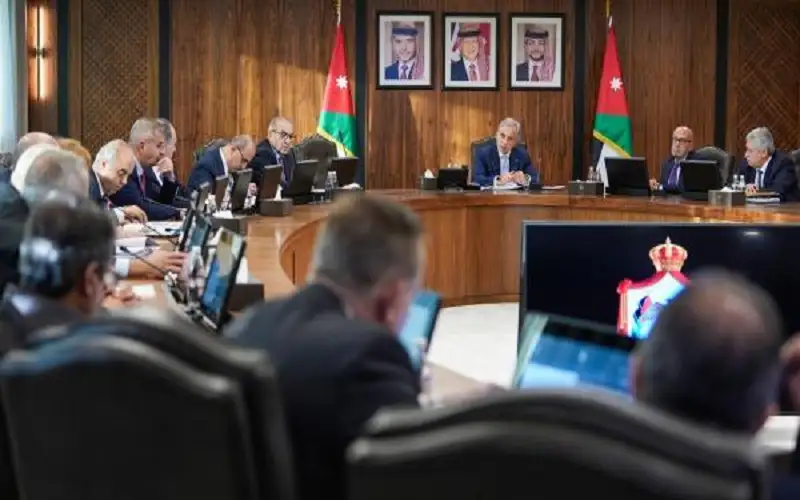 الحكومة تبدأ المرحلة الثانية من جلسات