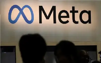 ماكرون يدعو أوروبا لإطلاق اقتراض مشترك