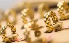 سعر الذهب.. الملاذ الآمن ينتظر رقما