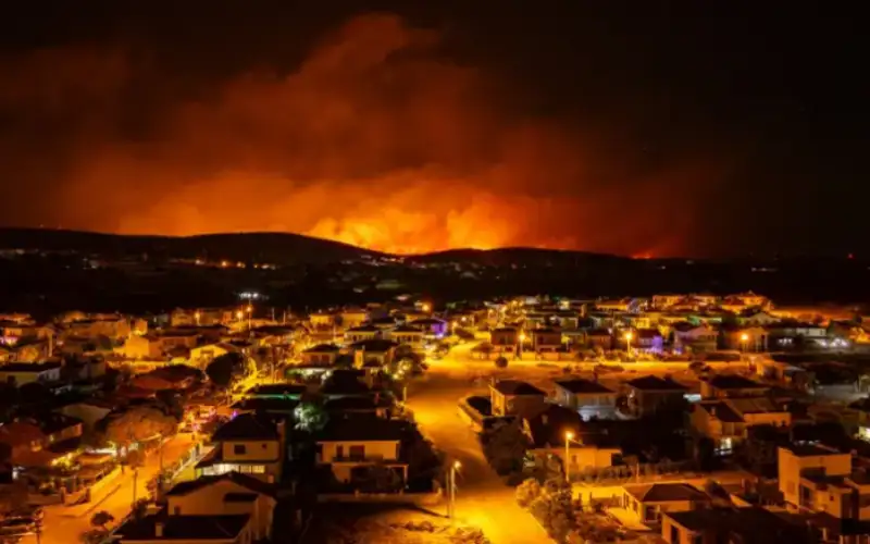 موجات حر وحرائق غابات قياسية تجتاح