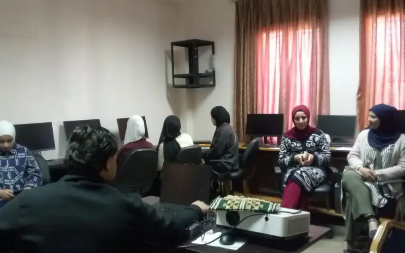 ورشة توعوية حول الطاقة الكهربائية المتجددة