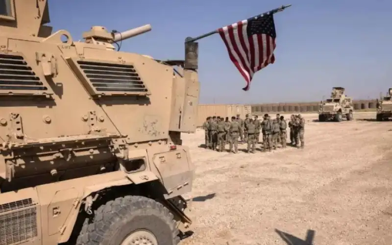 قوات التحالف الدولي تنسحب من قاعدة